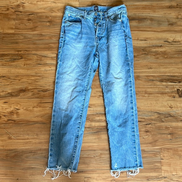 GAP Boyfriend Jeans - Picture 1 of 4